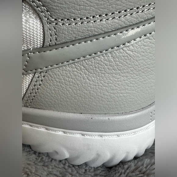 Jordan 1 High React Grey Fog Sneakers - Picture 7 of 12